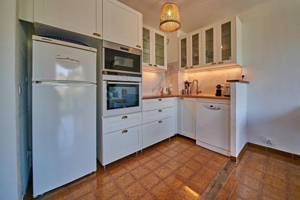 Ferienwohnung Sunrise -Swimming-Pool-Saint-Tropez Center-Parking Exterior foto