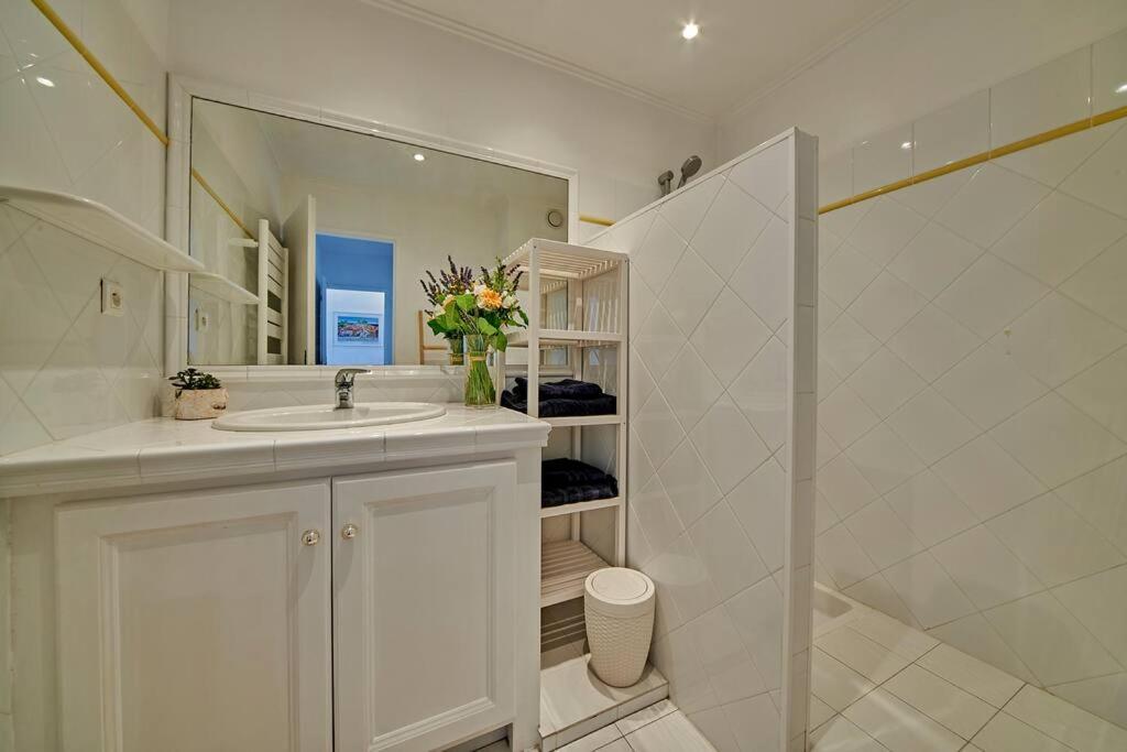 Ferienwohnung Sunrise -Swimming-Pool-Saint-Tropez Center-Parking Exterior foto
